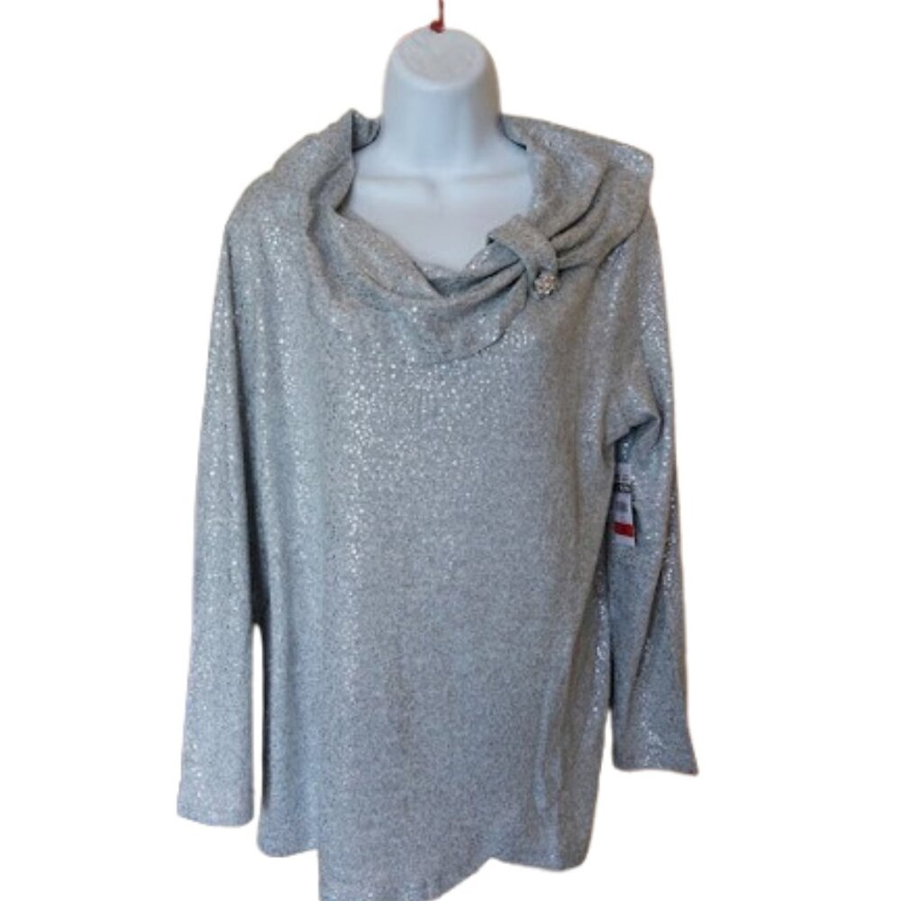 Long Sleeve Silvery Gray Light Weight Sweater Size XL NEW NWT
